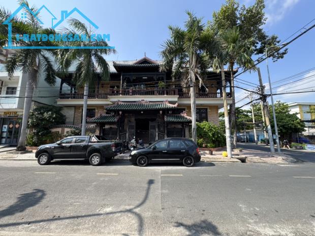 BIỆT THỰ GỖ LIM - TRUNG TÂM XA HOA QUẬN 6 NGAY BÌNH PHÚ  - ĐẲNG CẤP THƯỢNG LƯU. - 4