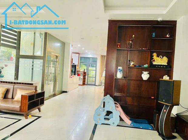 Mrs Tâm BÁN CĂN SONG LẬP PARIS 200M2 THƯỢNG LÝ, HỒNG BÀNG, HẢI PHÒNG. 27,5 tỷ - 4