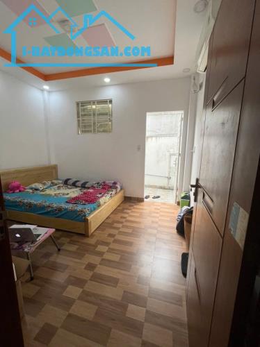 Bán nhà 2 tầng, hẻm xe hơi đường 138, P. Tân Phú Q9 , dt 72m2 giá 4,75 tỷ - 4