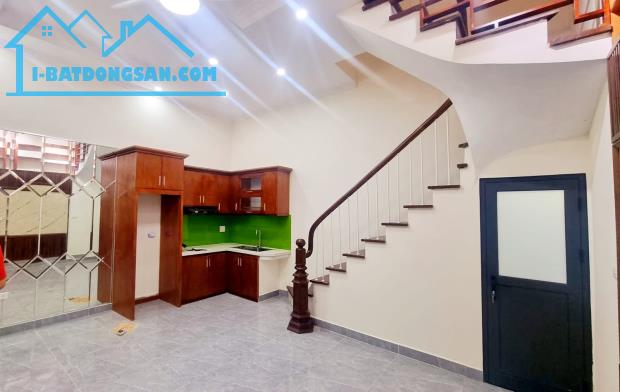 LA THÀNH - NGỌC KHÁNH - NGÕ THÔNG - KD - 2 THOÁNG - 32M² x 5T - MT 6M - GIÁ 7.X TỶ - 2
