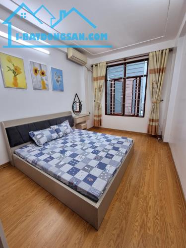 BÁN NHÀ HÀO NAM ĐỐNG ĐA 31m 5T Mt 3m GIÁ 6.3 TỶ NGÕ THÔNG KINH DOANH. - 3