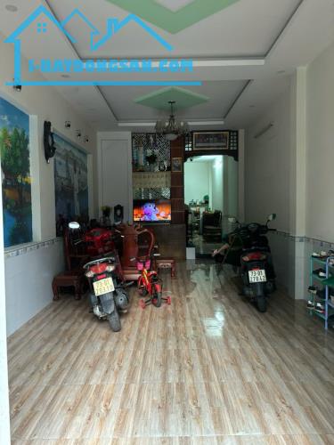 Bán nhà 3 Lầu gần TTHC Dĩ An,đường nhựa trước nhà 13m - 2