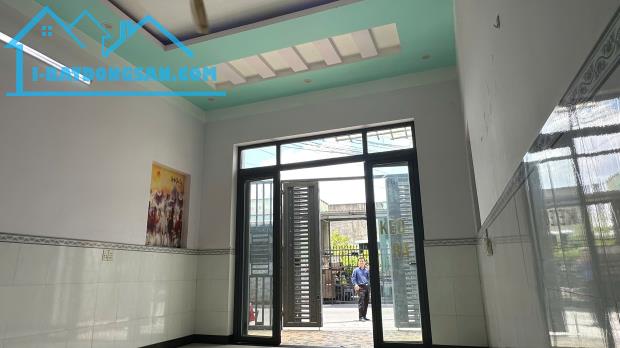 Bán nhà 2 Lầu MẶT TIỀN kinh doanh,giá cực kì hiếm gặp, chỉ nhỉnh 3 tỷ