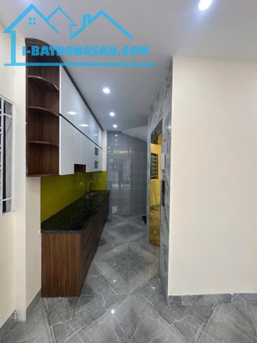 Bán nhà Thạch Bàn - Long Biên 6TẦNG - THANG MÁY - Ô TÔ VÀO NHÀ Giá 7tỷ - 2
