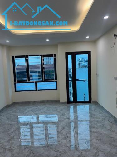 Bán nhà Thạch Bàn - Long Biên 6TẦNG - THANG MÁY - Ô TÔ VÀO NHÀ Giá 7tỷ - 3