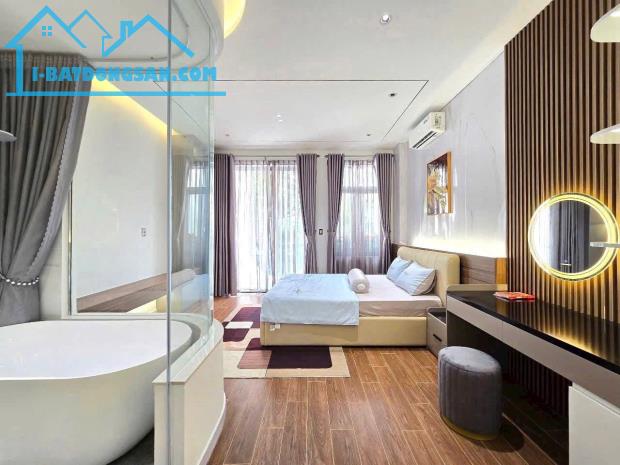 Nhà 3 tầng đẹp full nội thất mặt tiền gần Kinh Dương Vươn, biển Nguyễn Tất Thành - 3