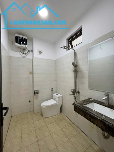 Chính chủ bán nhà gần đường ô tô Vạn Phúc 30m 5T, mặt tiền rộng, để lại nội thất 300 triệu - 5