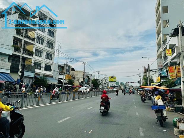 HẺM XE TẢI TRÁNH NHAU- NGANG LỚN- NGUYỄN XÍ- BÌNH THẠNH - 2 TẦNG- CHỈ NHỈNH 7 T - 3