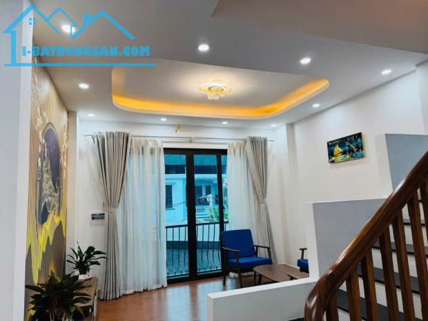 💥 Nhà Đẹp Cổ Điển A - Ô Tô Gần - Cách Trục Chính Tứ Hiệp 100m - 43m² - Chỉ 5,4 Tỷ 💥 - 1