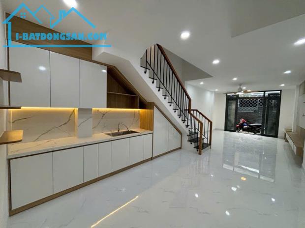 Giáp Mặt tiền 5 Tầng - 52m2  – 4PN 5 Tolet - $ 6,6 Tỷ , TK Hiện đại – Nở hậu - 4