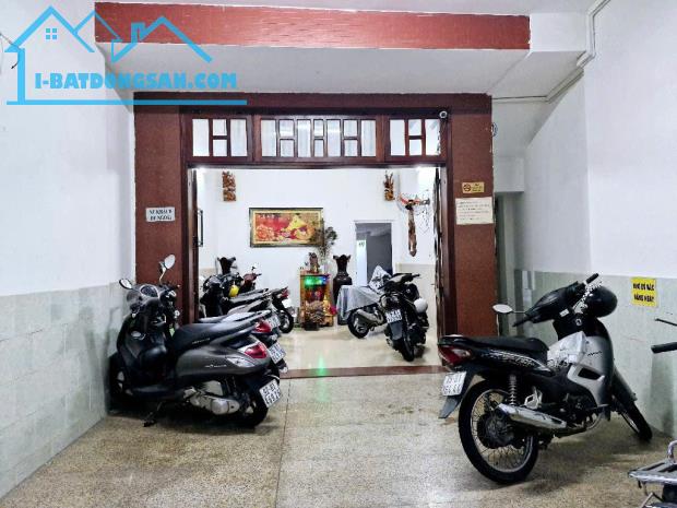 BÁN DÃY TRỌ ĐỖ QUANG - 188M2 - 3 TẦNG - 18 PHÒNG - TRUNG TÂM PHỐ - 2 MẶT TIỀN - 13.1 TỶ - 2