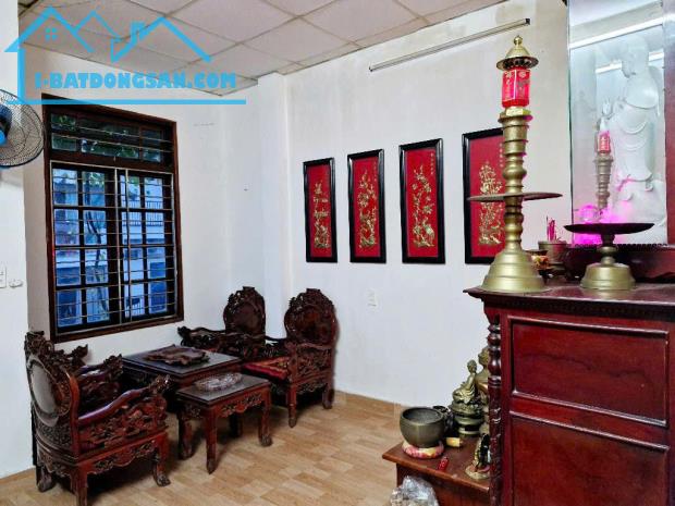 BÁN DÃY TRỌ ĐỖ QUANG - 188M2 - 3 TẦNG - 18 PHÒNG - TRUNG TÂM PHỐ - 2 MẶT TIỀN - 13.1 TỶ - 5