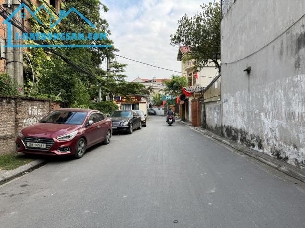 Bán 122,5m2 nhà cấp 4, 3 phòng trọ tại TĐC Cổ Bi, Gia Lâm. Ngay cạnh đường Cổ Bi và Công A - 2