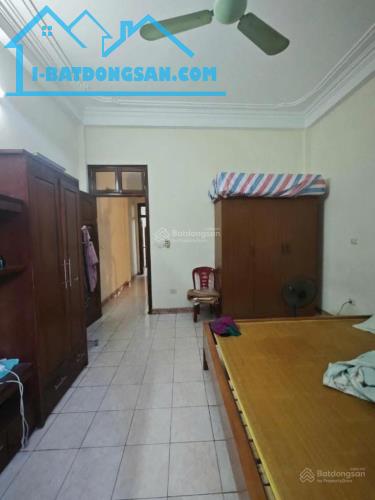 BÁN  NHÀ.Chính chủ cần bán.bán NR đẹp tại Đội Cấn, 10,9 tỷ, 70m2. Gần ô tô gần phố. Tiện í - 1