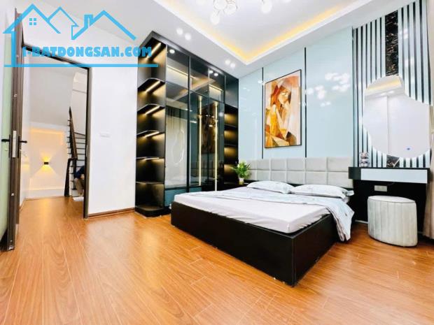 SIÊU PHẨM NHÀ ĐẸP NGAY TRUNG TÂM BA ĐÌNH - FULL NỘI THẤT - GIÁ RẺ NHƯ CHO ‼️ - 3
