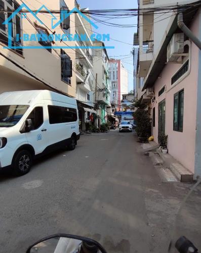 Đường Phan Đăng Lưu, Phú Nhuận Nhà 3Tầng - 35m2 (5P ngủ) - Hẻm 4m - Giá chỉ 4.5tỷ - 3