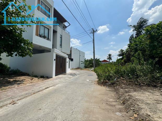 Đất mặt tiền Rạch Bạch Nha, P5 Mỹ Tho Tiền Giang - 1