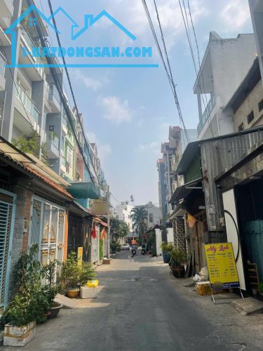 HẺM XE TẢI ĐỔ CỬA SÁT TÊN LỬA Bình TÂN --52M2--3 TẦNG, GIÁ CHỈ 5.7 TỶ (TL) - 2