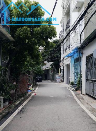 BÁT KHỐI - LÔ GÓC 2 MẶT THOÁNG - MẶT NGÕ THÔNG - Ô TÔ VÀO NHÀ - 500M RA ST AEON TIỆN ÍCH B