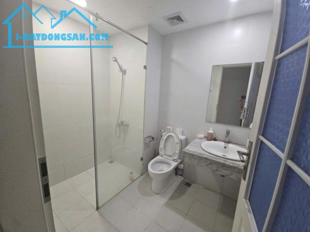 Cho thuê căn 4 ngủ đủ đồ chung cư Imperal Plaza 360 Giải Phóng Thanh Xuân  Hà Nội - 3