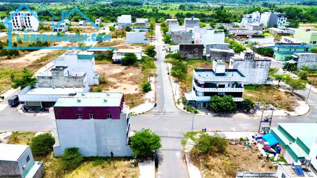 Vị trí vàng đối diện trường học, mặt tiền đường lớn!  Lô đất tọa lạc tại vị trí cực kỳ đắc - 4