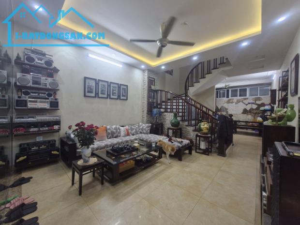 CẦN BÁN GẤP Nhà Yên Bình, Văn Quán, ngõ thông, ô tô dừng đỗ, 70m2, 4 tầng, giá chỉ 18 tỷ - 5