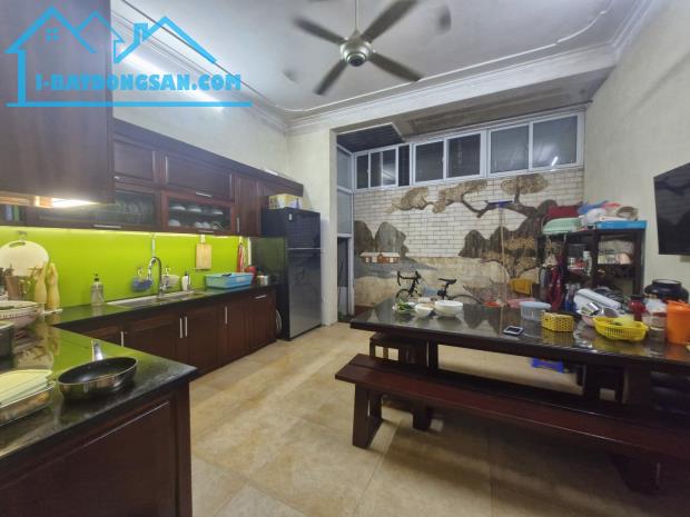 CẦN BÁN GẤP Nhà Yên Bình, Văn Quán, ngõ thông, ô tô dừng đỗ, 70m2, 4 tầng, giá chỉ 18 tỷ - 2