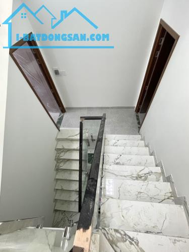 Nhà HXH Xây Mới 100% Hiếm Hoi Tại Trung Tâm Tân Phú Lúc Này - DT64M² - 2
