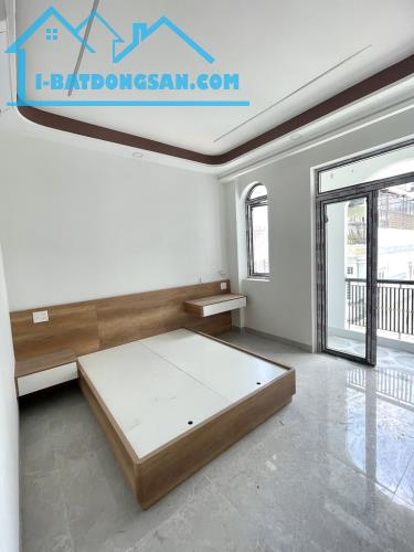 Nhà HXH Xây Mới 100% Hiếm Hoi Tại Trung Tâm Tân Phú Lúc Này - DT64M² - 3