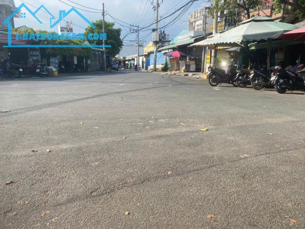 Bán nhà đẹp Lê Đình Cẩn 105m – gần Aeon Mall, bến xe Miền Tây, Coopmart, hẻm xe hơi thông - 1