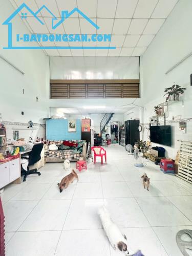 Bán nhà Lê Đình Cẩn, Bình Tân, 105m², hẻm xe hơi, gần Aeon Mall, sổ hồng riêng - 1