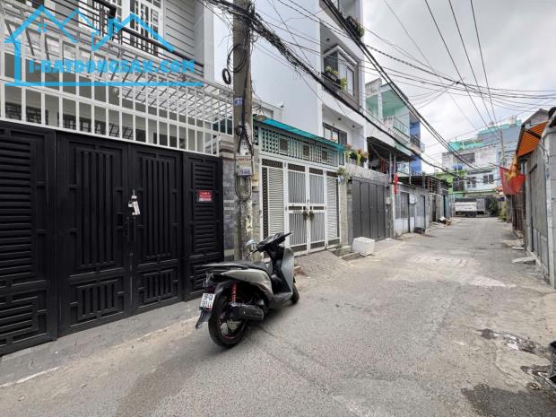 Bán nhà hẻm xe hơi thông – phường 16 Gò vấp – gần 60m2-  3 tầng