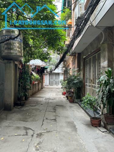 Bán nhà phố Quan Nhân, Thanh Xuân, 30m, 5 tầng, có thang máy, gần Ngã Tư Sở, Royal City.