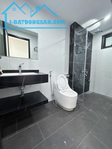Bán Nhà đẹp Phố Hoàng Như Tiếp,mới tinh,full nội thất cao cấp, thang máy, Q Long Biên - 1
