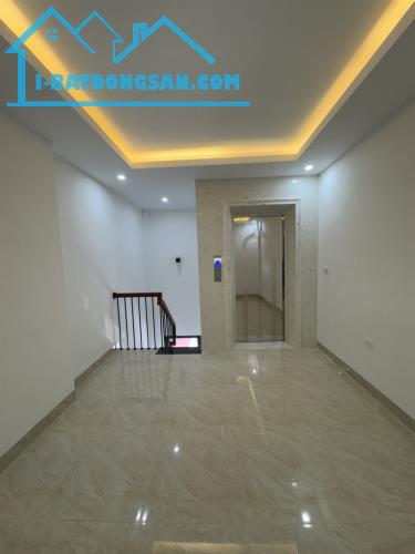 Bán Nhà đẹp Phố Hoàng Như Tiếp,mới tinh,full nội thất cao cấp, thang máy, Q Long Biên