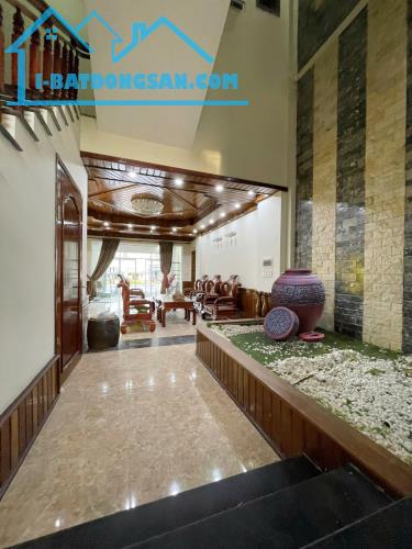 BÁN NHÀ 4.5 TẦNG MẶT TIỀN ĐƯỜNG PHẠM VĂN ĐỒNG - 2