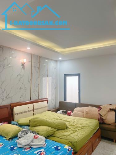 Bán Nhà, Hẻm 8M, Sát MT Nguyễn Sơn ,Tân Phú, 83M2, 4 Tầng, Chỉ 9 Tỷ - 4