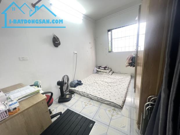 Bán  nhà Tây Sơn sát phố  lô góc nhà đẹp 2 thoáng 4 tầng kinh doanh 15m giá 4.2 tỷ . - 4