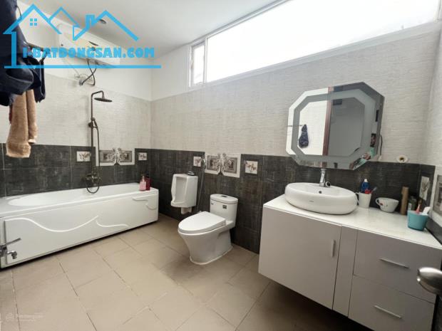 🏠 Giá tốt! Bán nhà 4 tầng trung tâm TP Nha Trang – hẻm thông, gần biển, sổ hồng hoàn - 4