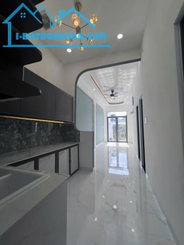 Bán nhà Diên Sơn mới xây 3 phòng ngủ có sân đỗ oto gần Đồng Khởi - 4