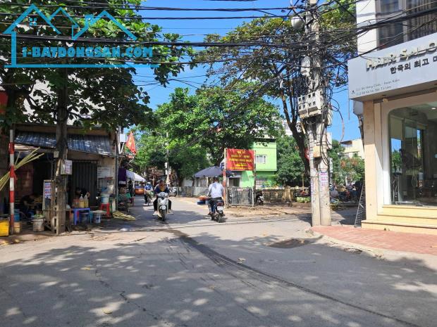 Bán nhà Đông Ngạc -Bắc Từ Liêm 6 tầng thang máy full nội thất 60m2 chỉ hơn 9 tỷ