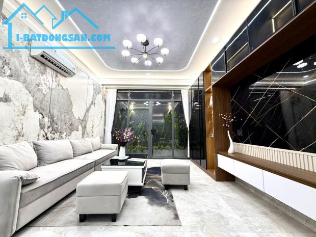 BÁN NHÀ 6 TẦNG HẺM 8M NGUYỄN VĂN KHỐI. PHƯỜNG 11 GÒ VẤP . DT80M. GIÁ 16.8 TỶ - 3