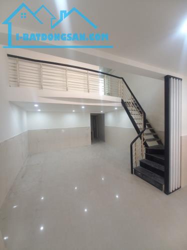 ♪ Nhà Kiệt Trần Cao Vân, Ô tô đến sát cửa, 51m2, gác đúc, sạch đẹp, ở ngay 2.69 tỷ