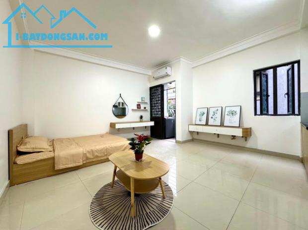 Bán tòa nhà CHDV 180m2 9x20m Nguyễn Văn Đậu 6 tầng hầm thang máy 2 tỷ/năm đầu tư chỉ 20 tỷ
