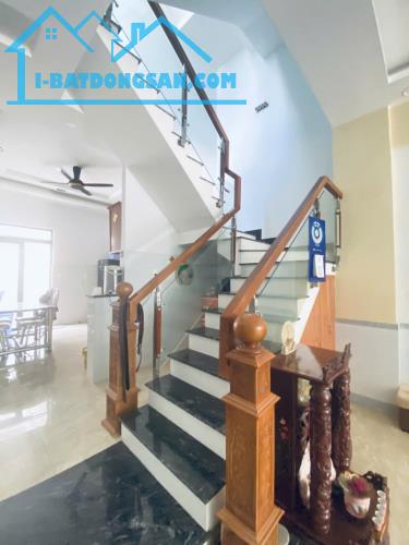 Chân dài nhà Liên khu 4-5 gần chợ Bình Thành hẻm xe hơi vào nhà 76m2,3Tầng 5 tỷ 1 - 1