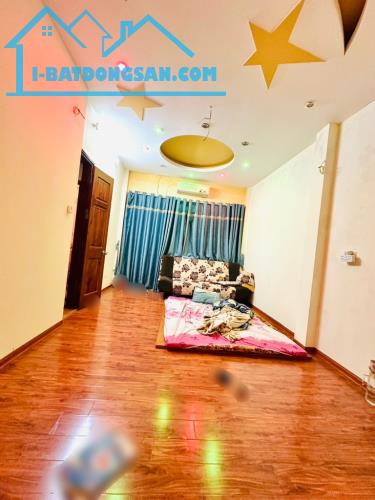 Lô góc, sân thoáng, bán nhà đường Giải Phóng 48M x 5 tầng giá 8,9 tỷ - 2