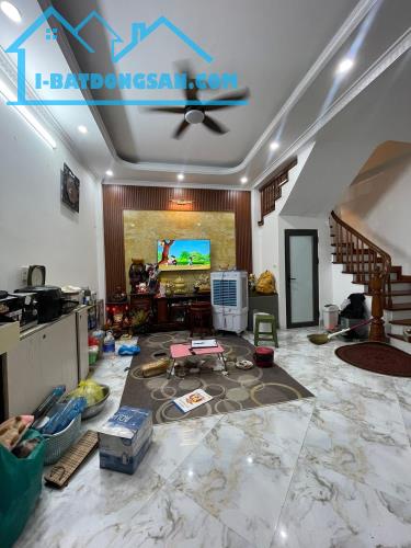 Nhà đẹp ngõ 203 Kim Ngưu 45mx5 tầng, mặt tiền 4.2m, cách 10m ô tô tránh 9.5 tỷ. - 1