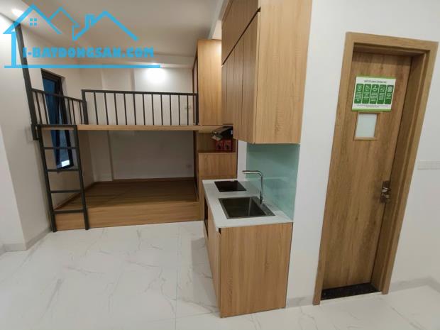 ✅ Căn hộ dòng tiền ổn định gần phố. ✅50m -5 tầng - mt 4,2m  ✅ Vị trí ngay ngã tư Đội Cấn - - 1
