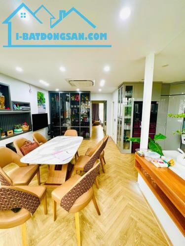 Bán tòa nhà CHDV 600m2 15x40m Nguyễn Gia Trí 6 tầng hầm thang máy 5 tỷ/năm đầu tư 65 tỷ - 2