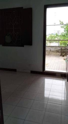 Cho thuê nhà ngõ chợ Khâm Thiên Đống Đa 36m x 5 tầng, giá 10tr/tháng